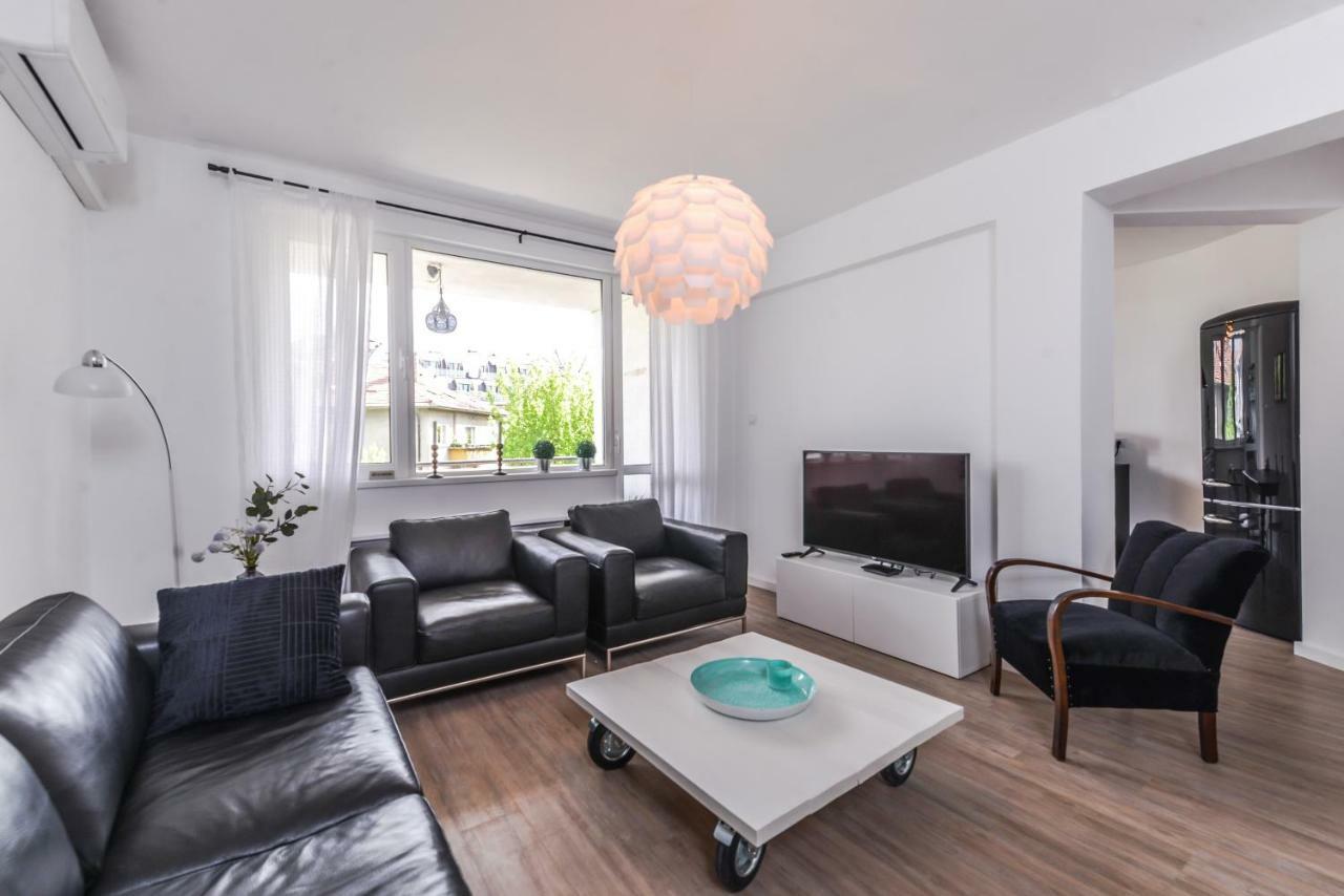 66 Apartment - Stylish Two Bedroom In Lozenets District By Flat Mаnager Sófia Exterior foto